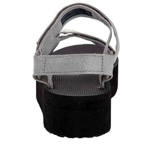 Teva Flatform Sandals - NWT (wmns 5/6) - Picture 8 of 16